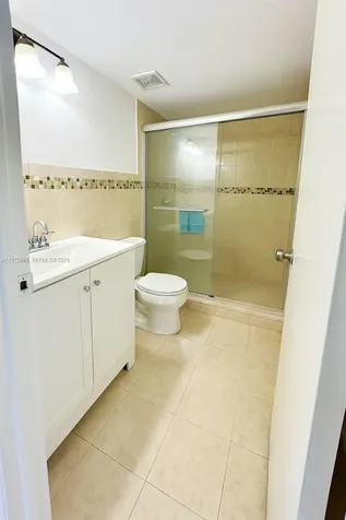 800 NE 199th Street Miami FL 33179