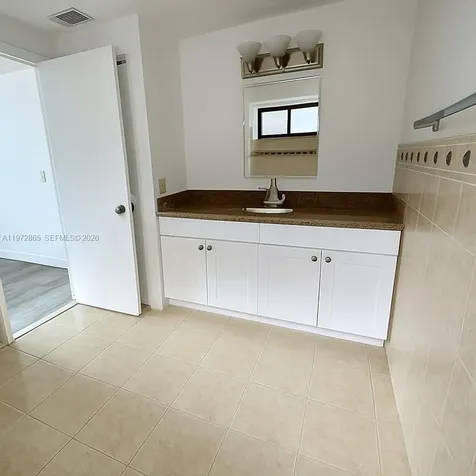 800 NE 199th Street Miami FL 33179