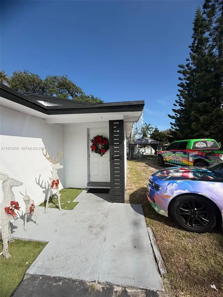 331 NW 39th Avenue Lauderhill FL 33311