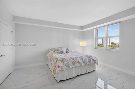 20000 E Country Club Drive Aventura FL 33180