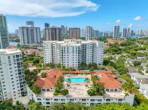 20000 E Country Club Drive Aventura FL 33180