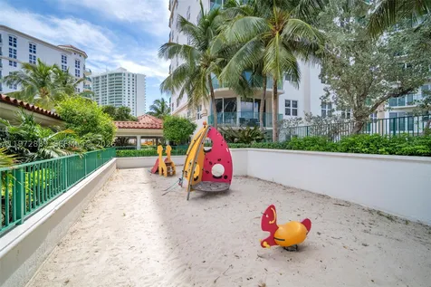 20000 E Country Club Drive Aventura FL 33180