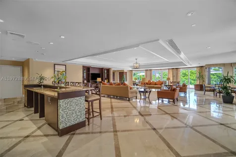 20000 E Country Club Drive Aventura FL 33180