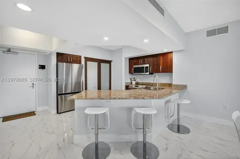 20000 E Country Club Drive Aventura FL 33180
