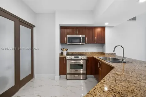 20000 E Country Club Drive Aventura FL 33180