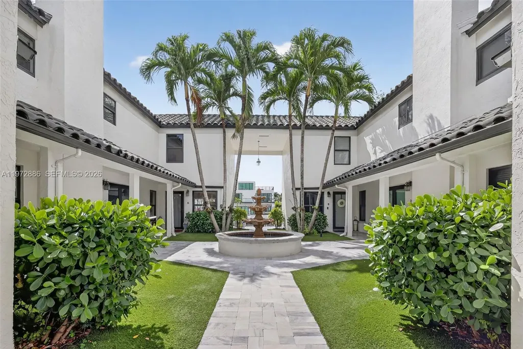 1524 SE 12th Street Fort Lauderdale FL 33316