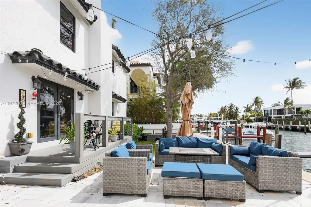 1524 SE 12th Street Fort Lauderdale FL 33316