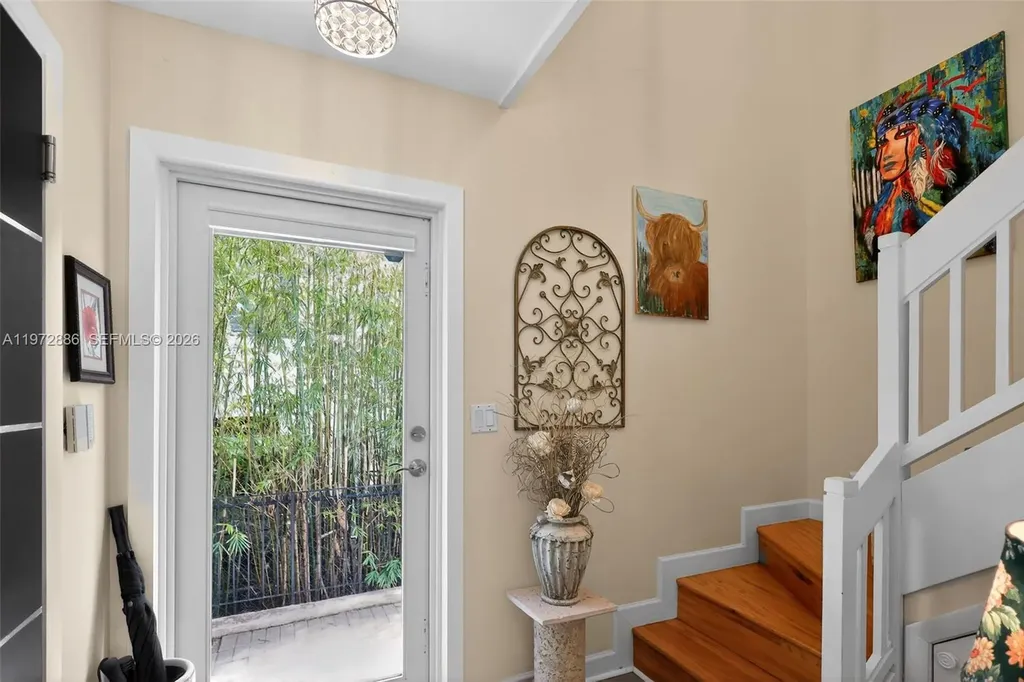 1524 SE 12th Street Fort Lauderdale FL 33316