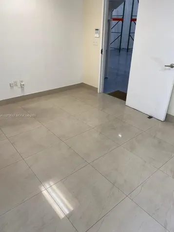 5930 NW 99th Avenue Doral FL 33178