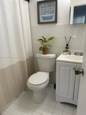 17221 NW 82nd Avenue Hialeah FL 33015