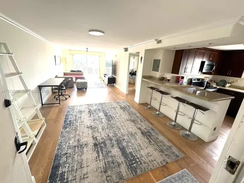 910 Michigan Avenue Miami Beach FL 33139