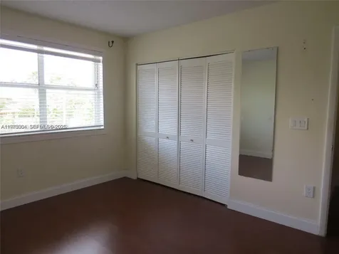 216 Lakeside Circle Sunrise FL 33326