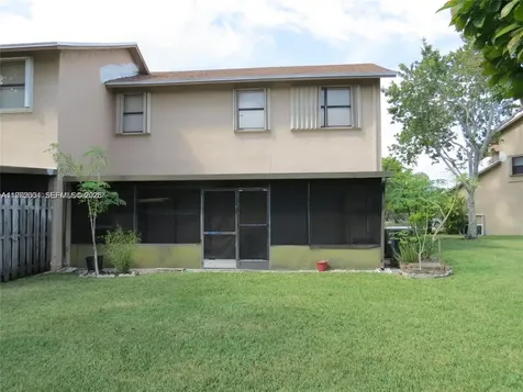 216 Lakeside Circle Sunrise FL 33326