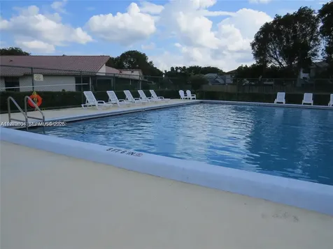 216 Lakeside Circle Sunrise FL 33326
