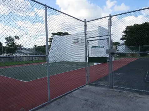 216 Lakeside Circle Sunrise FL 33326