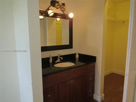 216 Lakeside Circle Sunrise FL 33326