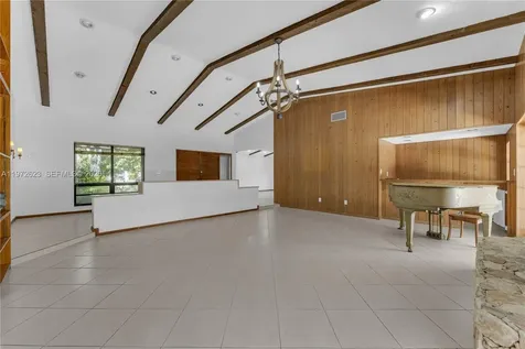 15305 SW 74th Court Palmetto Bay FL 33157