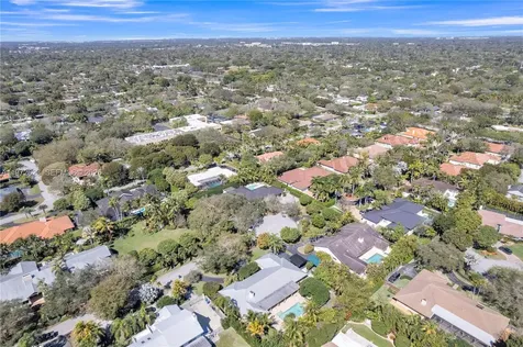 15305 SW 74th Court Palmetto Bay FL 33157
