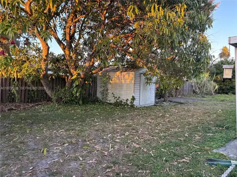 11055 NW 27th Place Sunrise FL 33322