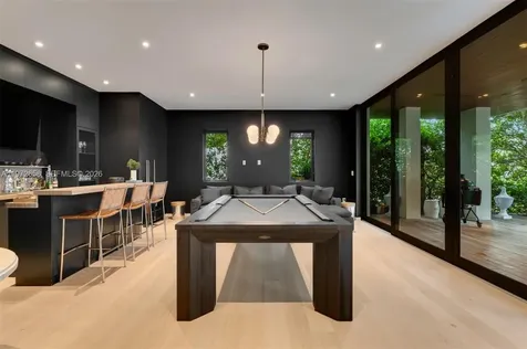 6850 Sunrise Court Coral Gables FL 33133