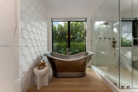 6850 Sunrise Court Coral Gables FL 33133