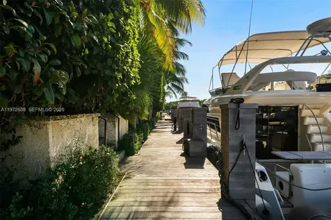 6850 Sunrise Court Coral Gables FL 33133