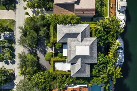 6850 Sunrise Court Coral Gables FL 33133