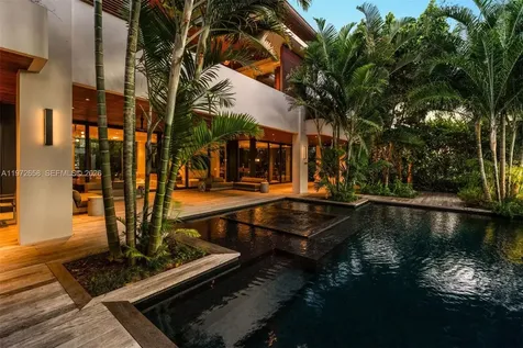 6850 Sunrise Court Coral Gables FL 33133