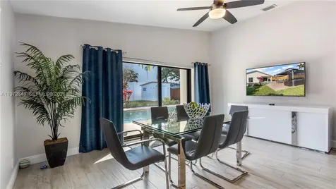 9986 NW 52nd Street Sunrise FL 33351