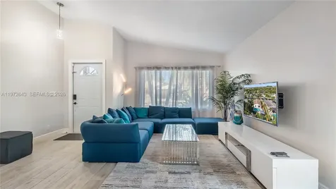 9986 NW 52nd Street Sunrise FL 33351