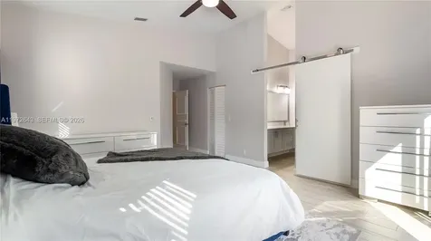 9986 NW 52nd Street Sunrise FL 33351