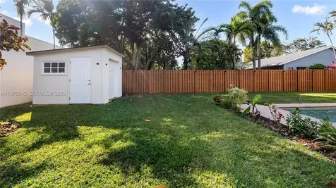 9986 NW 52nd Street Sunrise FL 33351