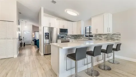 9986 NW 52nd Street Sunrise FL 33351