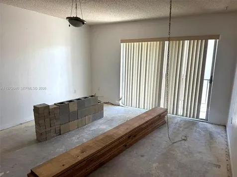 10836 N Kendall Drive Miami FL 33176