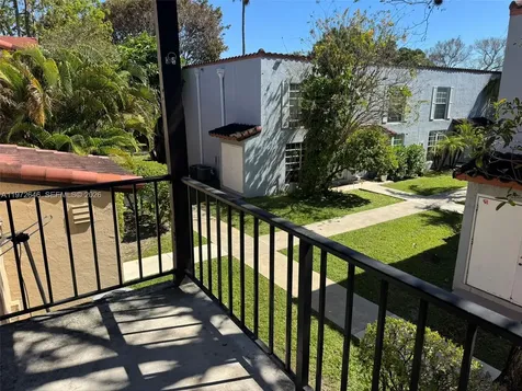10836 N Kendall Drive Miami FL 33176