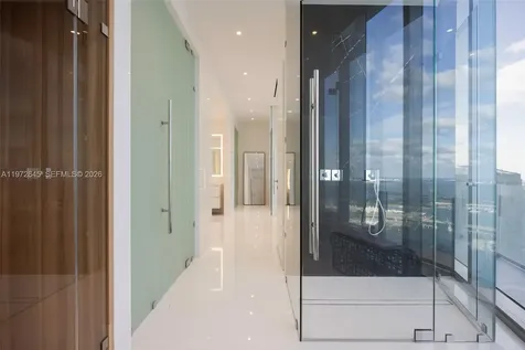 300 Biscayne Boulevard Way Miami FL 33131