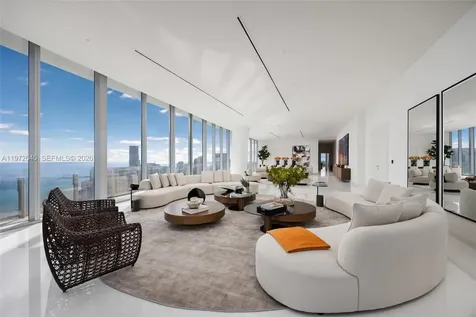 300 Biscayne Boulevard Way Miami FL 33131