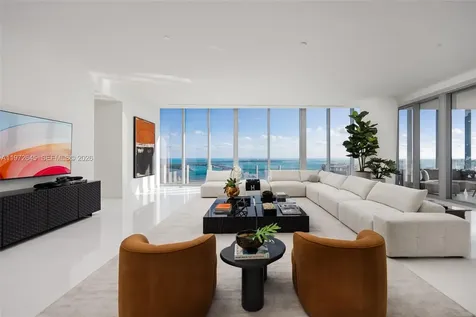 300 Biscayne Boulevard Way Miami FL 33131