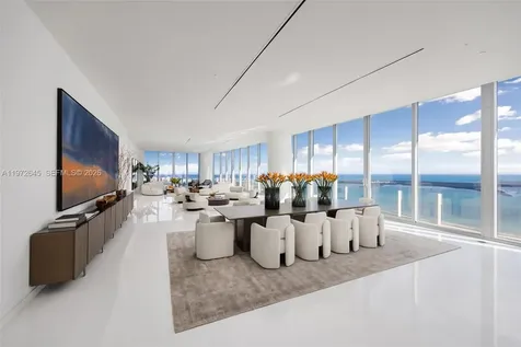 300 Biscayne Boulevard Way Miami FL 33131