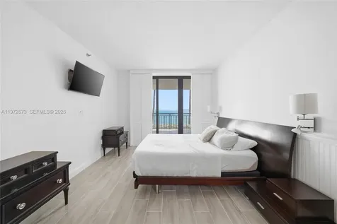 540 Brickell Key Drive Miami FL 33131