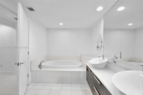 2950 NE 188th Street Aventura FL 33180
