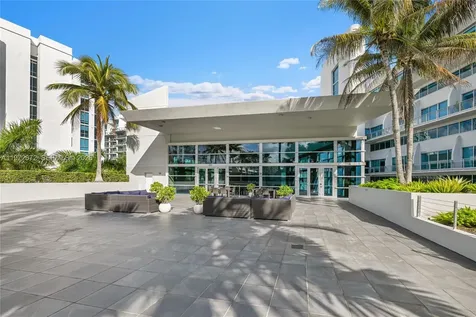 2950 NE 188th Street Aventura FL 33180