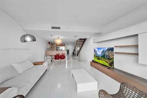 2950 NE 188th Street Aventura FL 33180