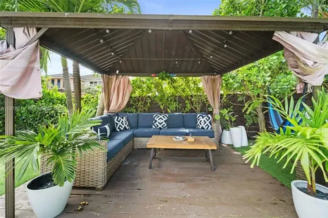 15450 NW 88th Avenue Miami Lakes FL 33018