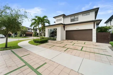 15450 NW 88th Avenue Miami Lakes FL 33018