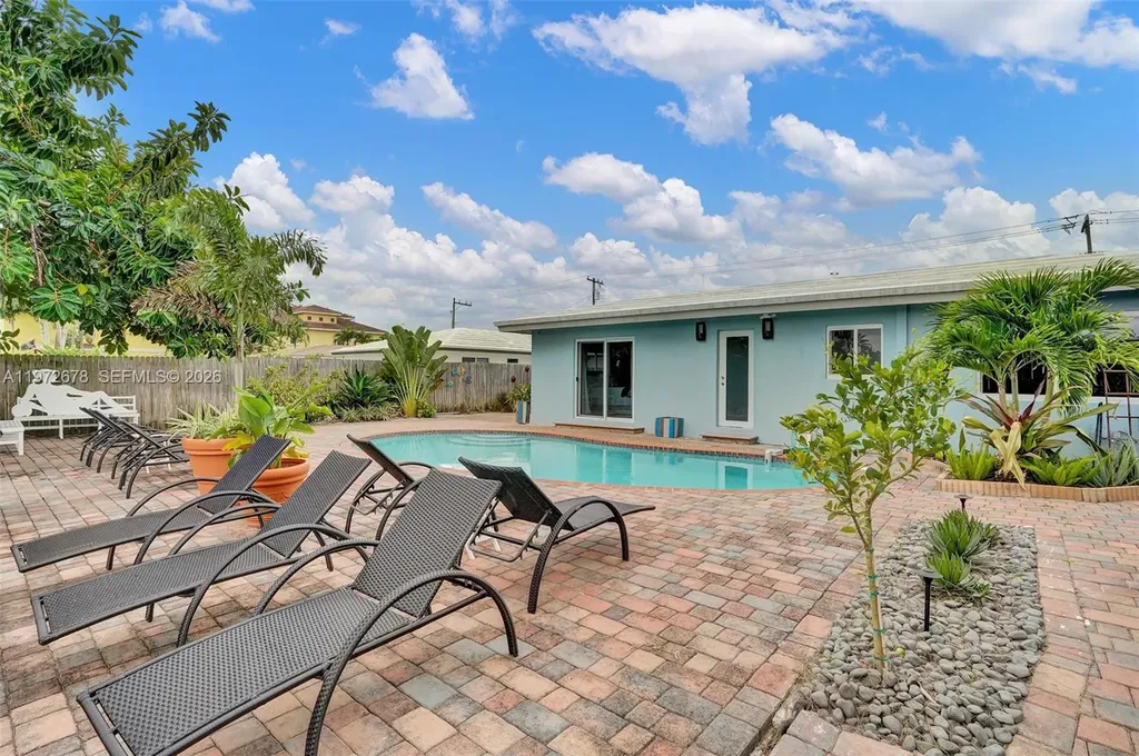 1236 NE 18th Avenue Fort Lauderdale FL 33304