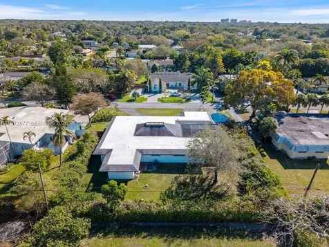13780 SW 73rd Court Palmetto Bay FL 33158