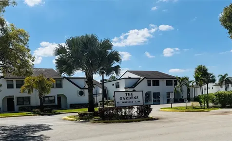 11312 Taft Street Pembroke Pines FL 33026