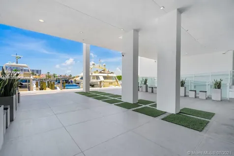 400 Sunny Isles Boulevard Sunny Isles Beach FL 33160
