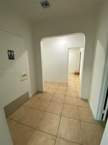 2431 W 80th Street Hialeah FL 33016